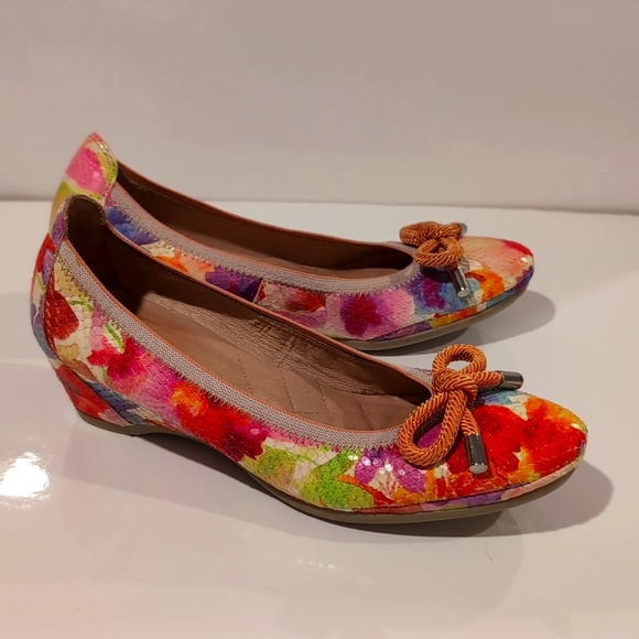 Hispanitas Shoes - Hispanitas Floral Wedge Shoes
